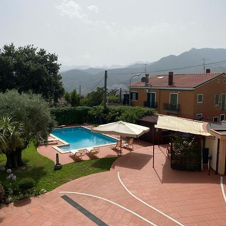 B&B La Rosa Salerno Exterior foto