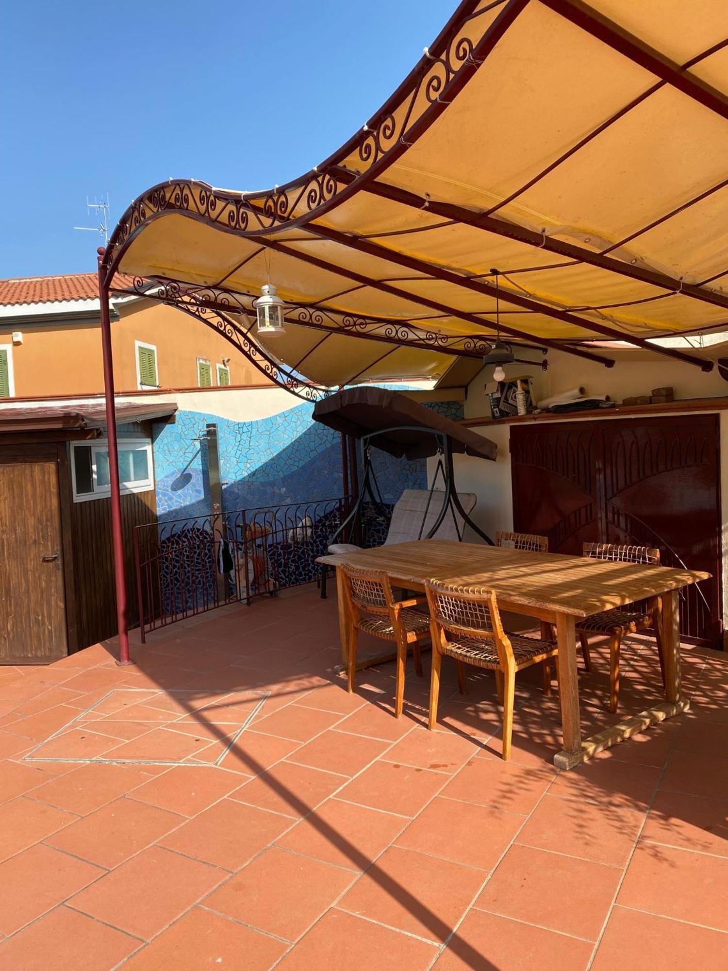 B&B La Rosa Salerno Exterior foto